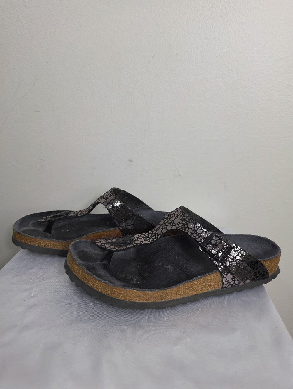 Birkenstock Gizeh Metallic Black Patterned Thong Sandals - Picture 4 of 13